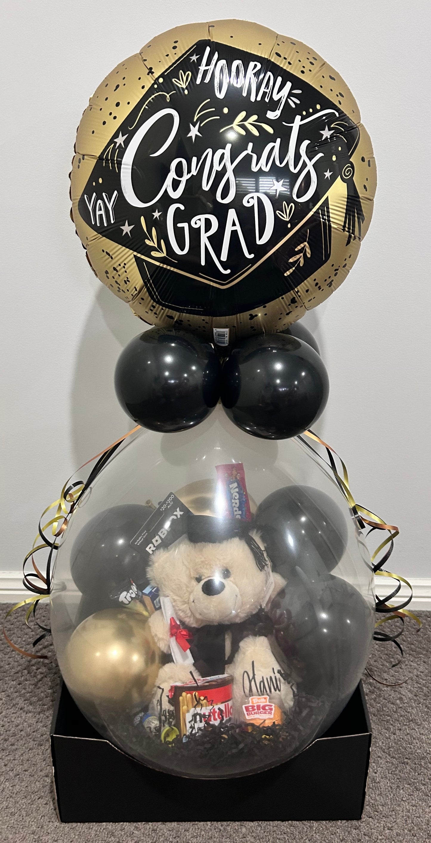 Grad Bursting Balloon Gift 1